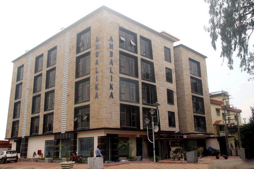 Hotel Ambalika Дігха Екстер'єр фото